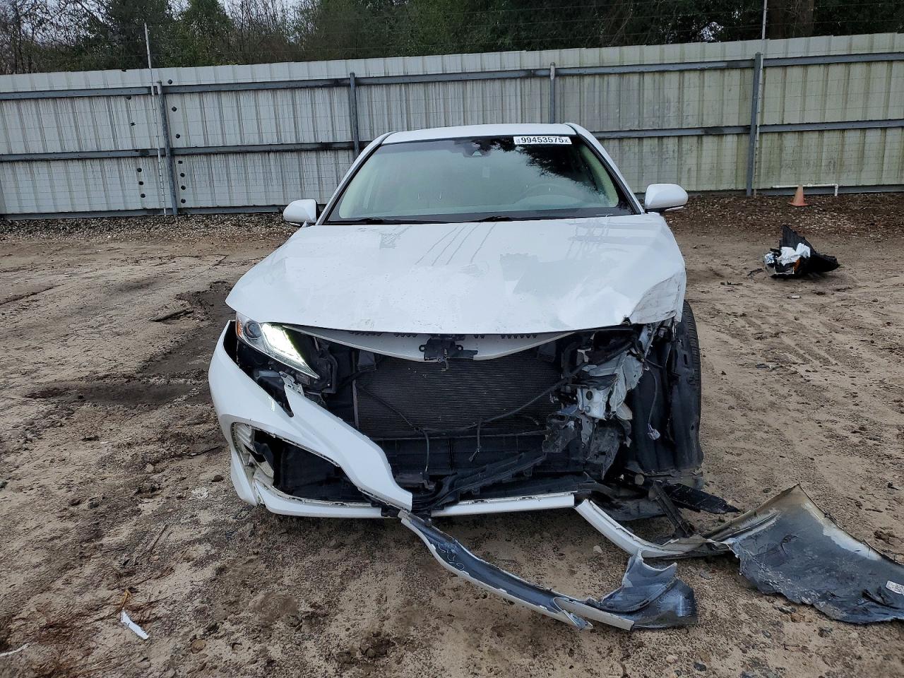 2019 TOYOTA CAMRY HYBRID photo 9