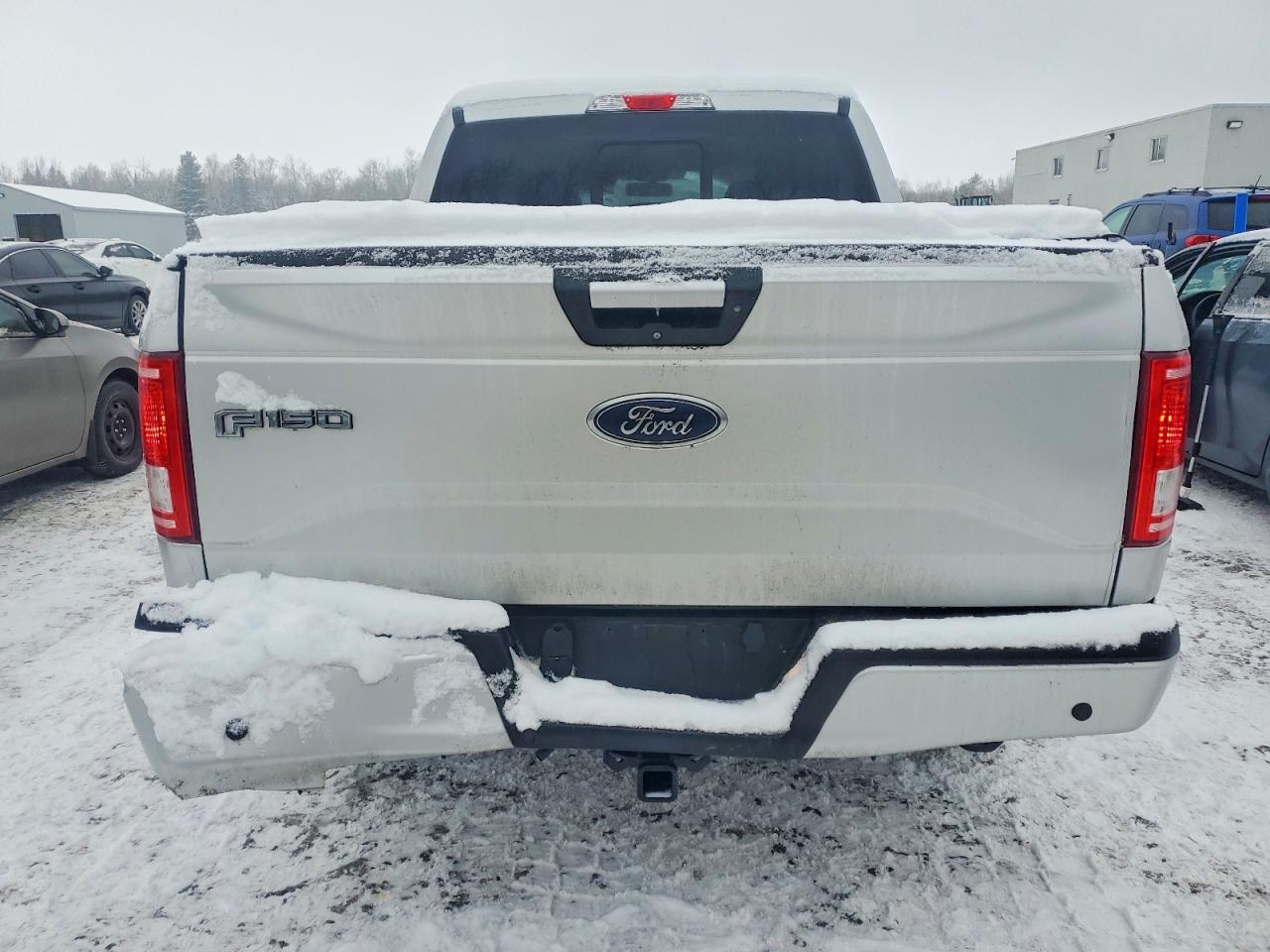 2017 FORD F150 SUPERCREW photo 11