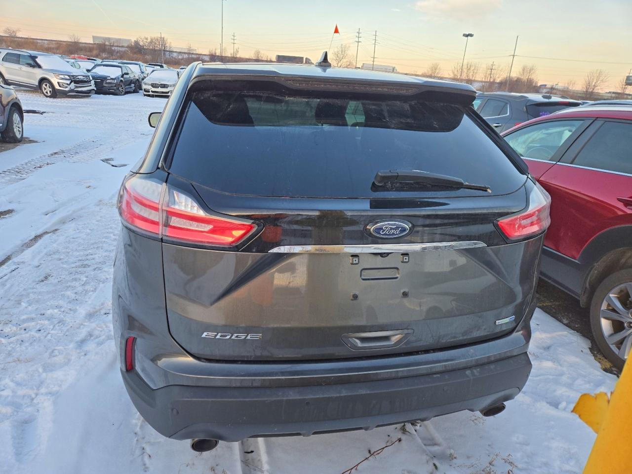 2019 FORD EDGE SE photo 6