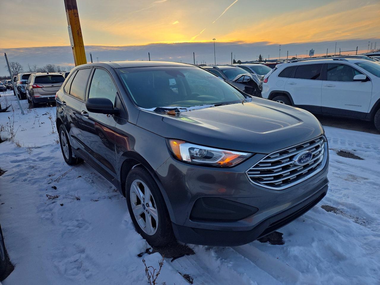 2019 FORD EDGE SE photo 4