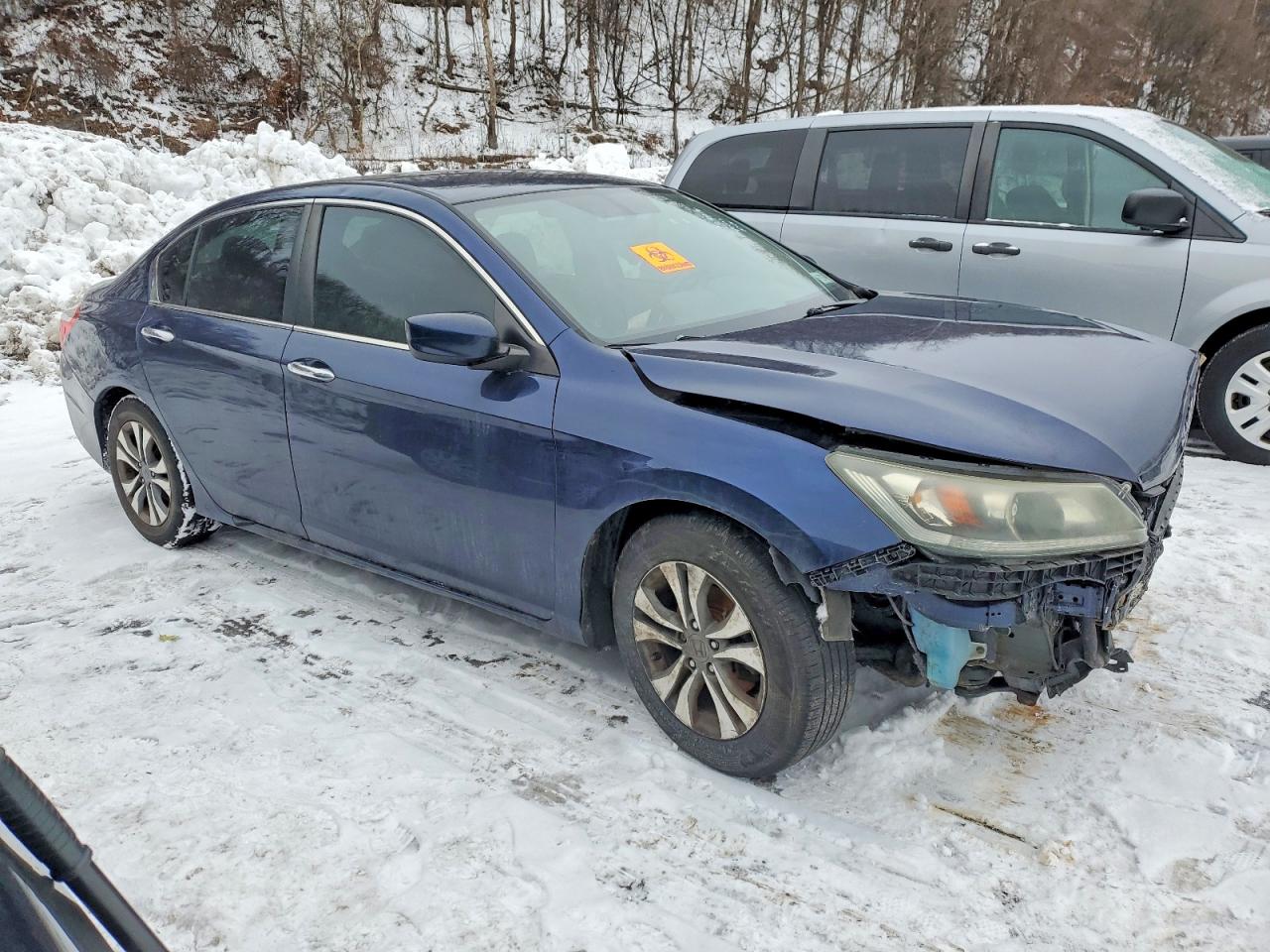 2015 HONDA ACCORD LX photo 4