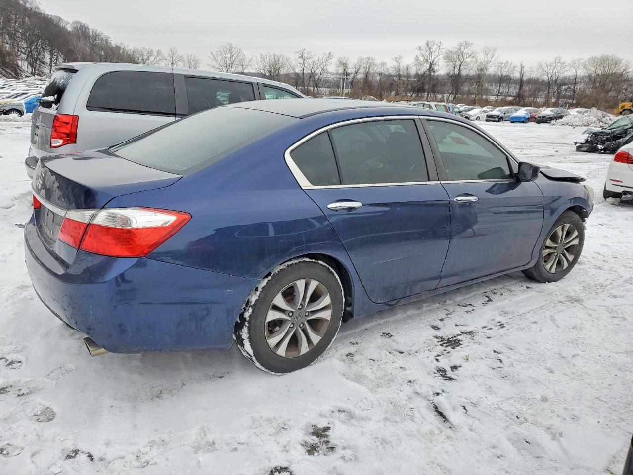 2015 HONDA ACCORD LX photo 3