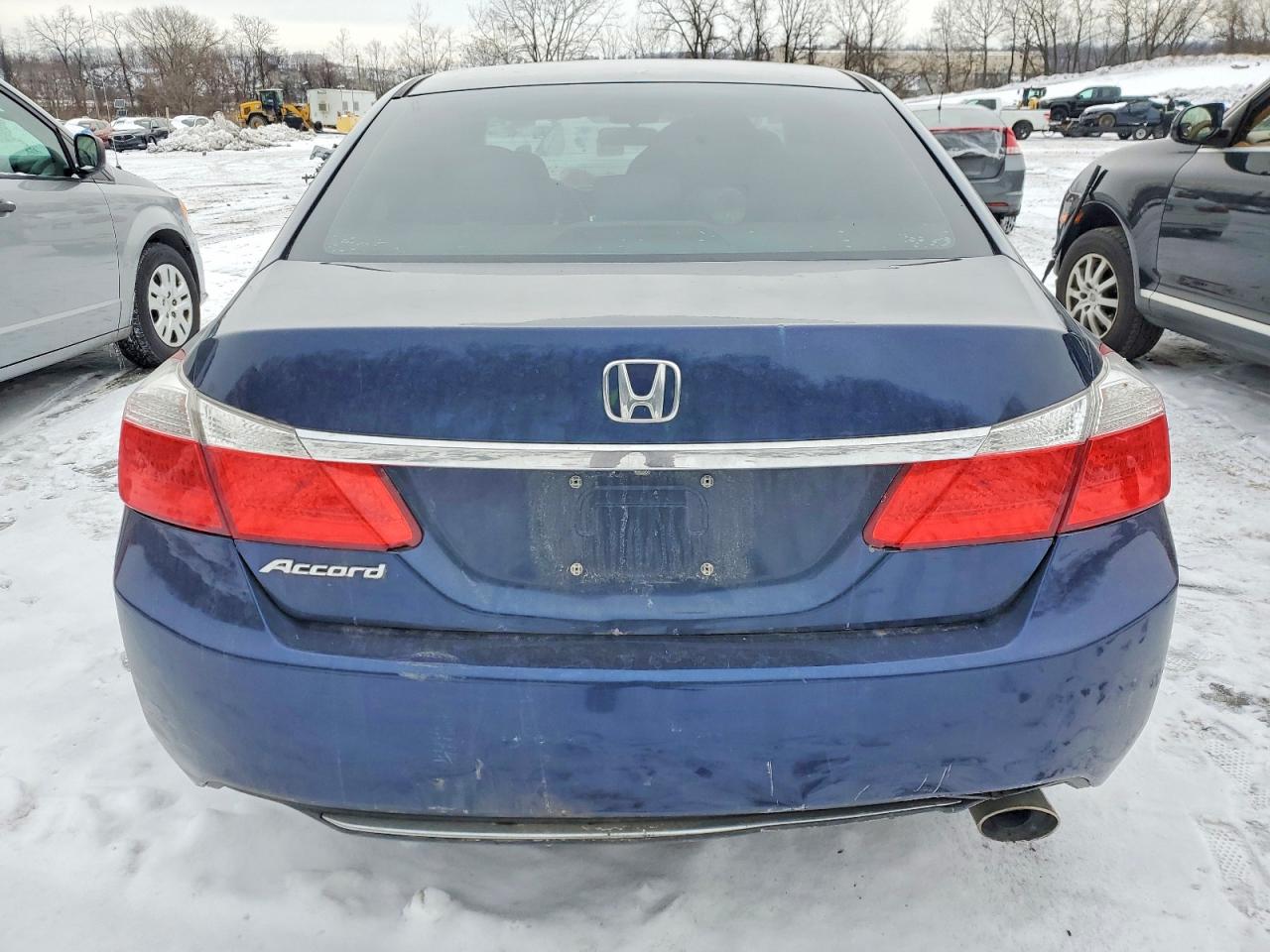 2015 HONDA ACCORD LX photo 6