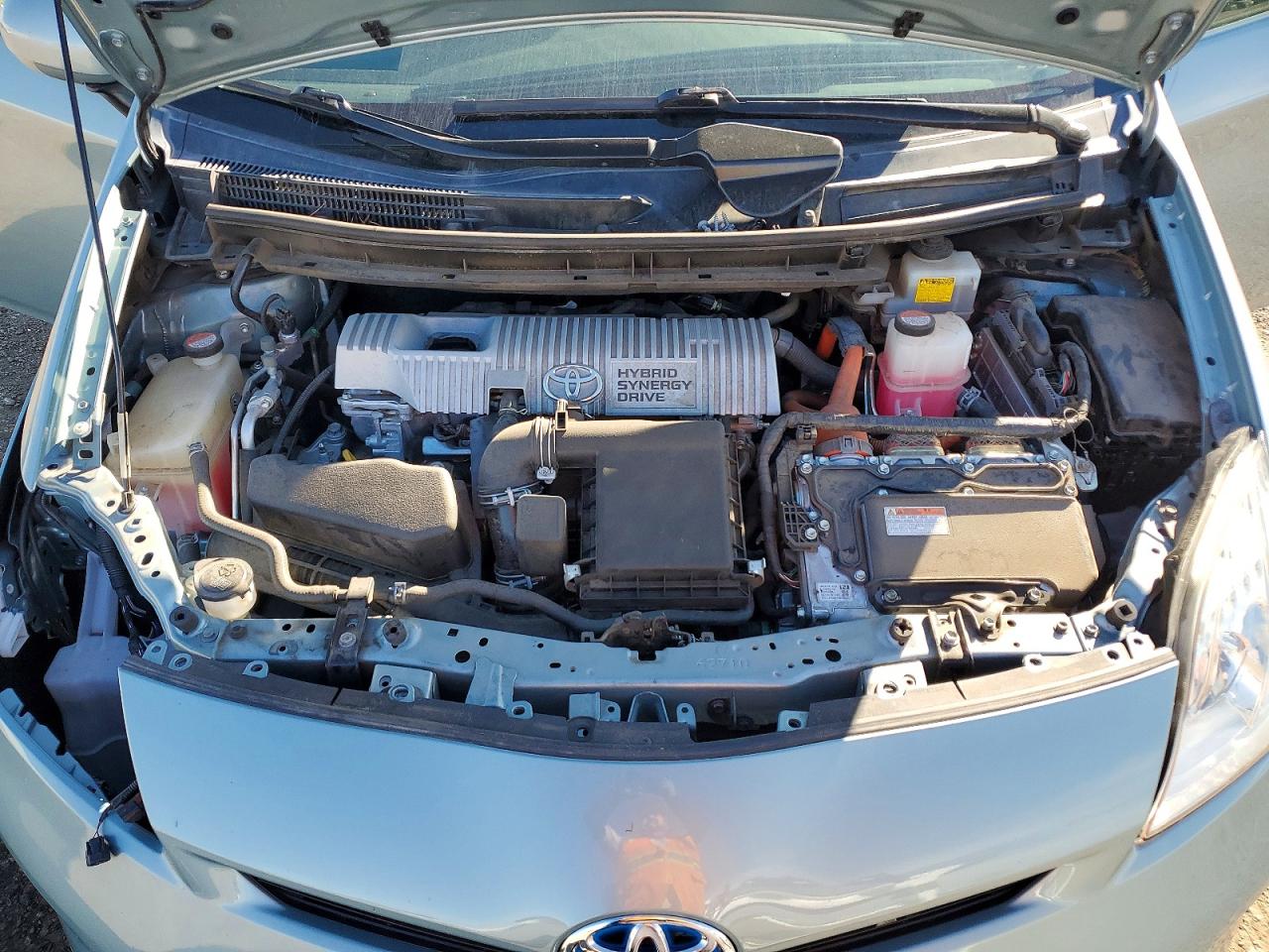2015 TOYOTA PRIUS photo 11