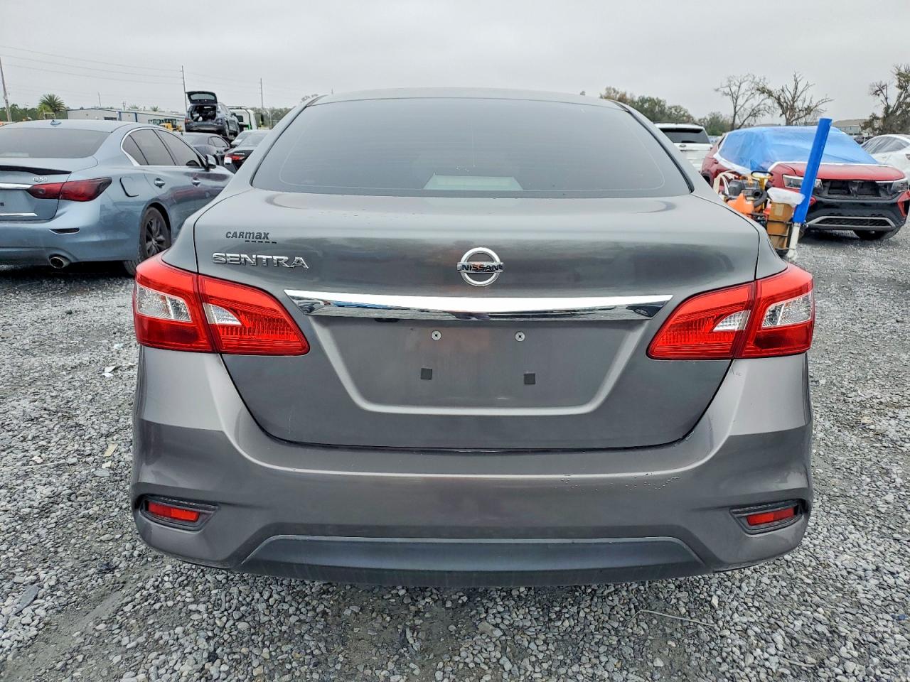 2018 NISSAN SENTRA S photo 6