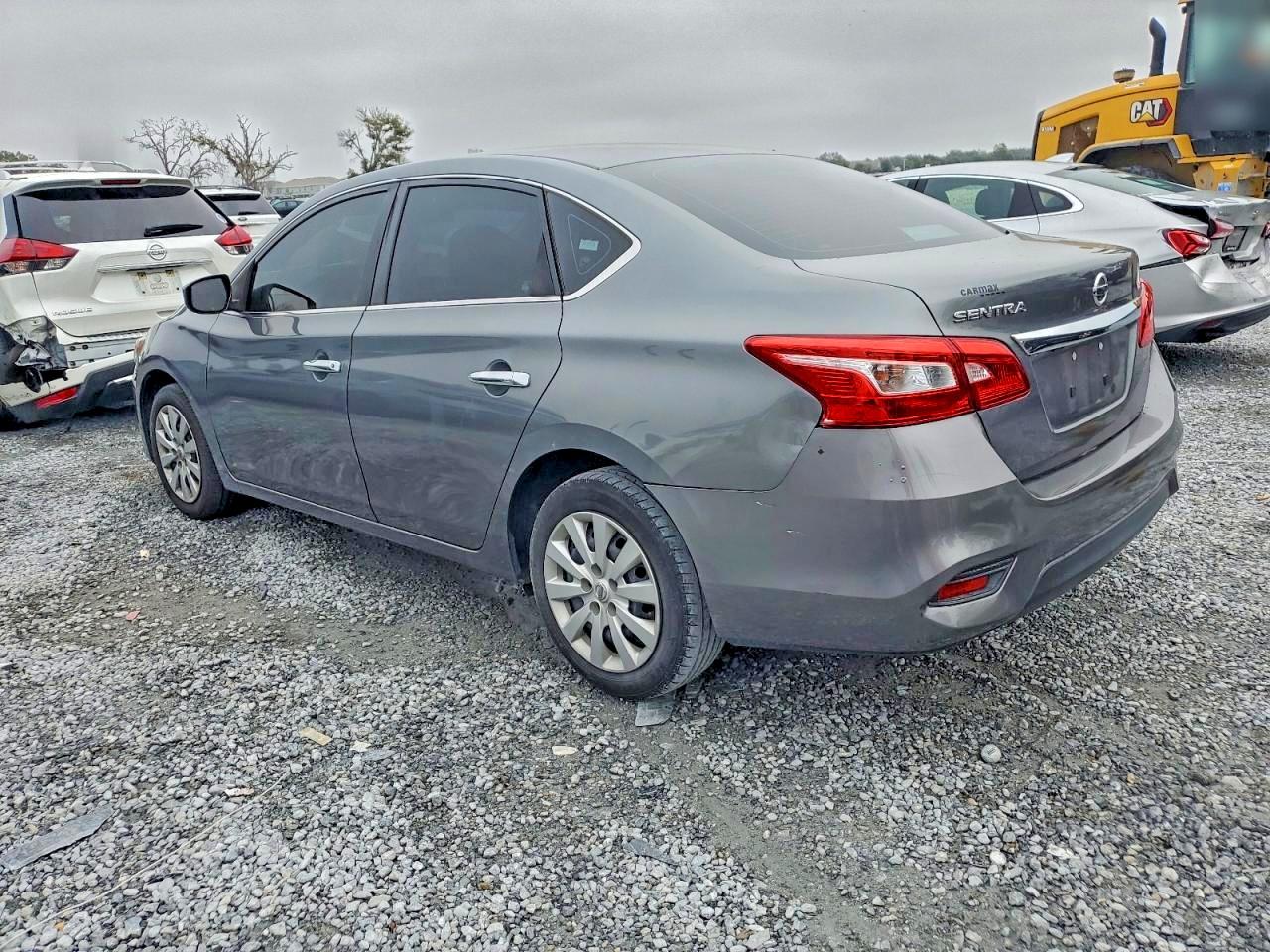 2018 NISSAN SENTRA S photo 2