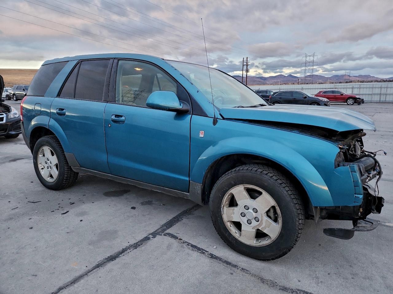 2005 SATURN VUE photo 4