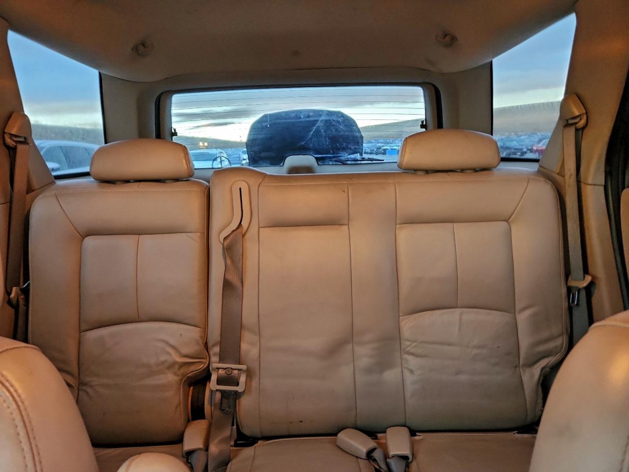2005 SATURN VUE photo 10