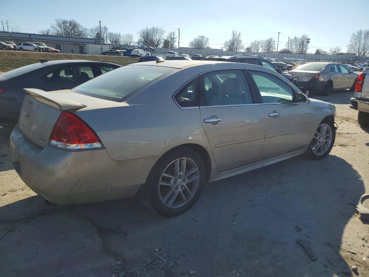 2012 CHEVROLET IMPALA LTZ photo 3