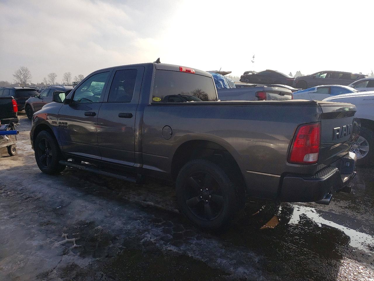 2019 RAM 1500 CLASSIC TRADESMAN photo 2
