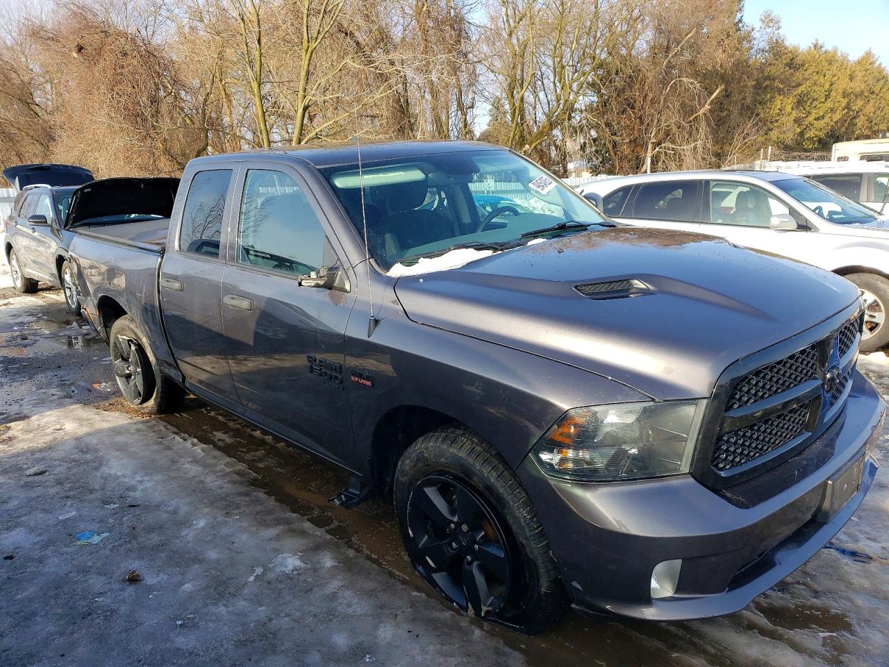 2019 RAM 1500 CLASSIC TRADESMAN photo 4