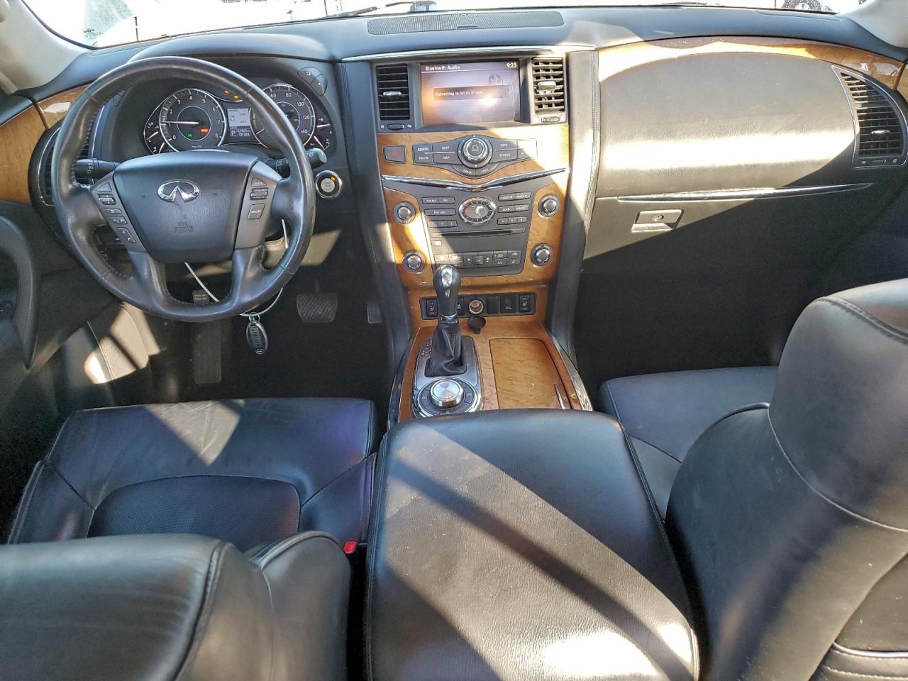 2013 INFINITI QX56 photo 8