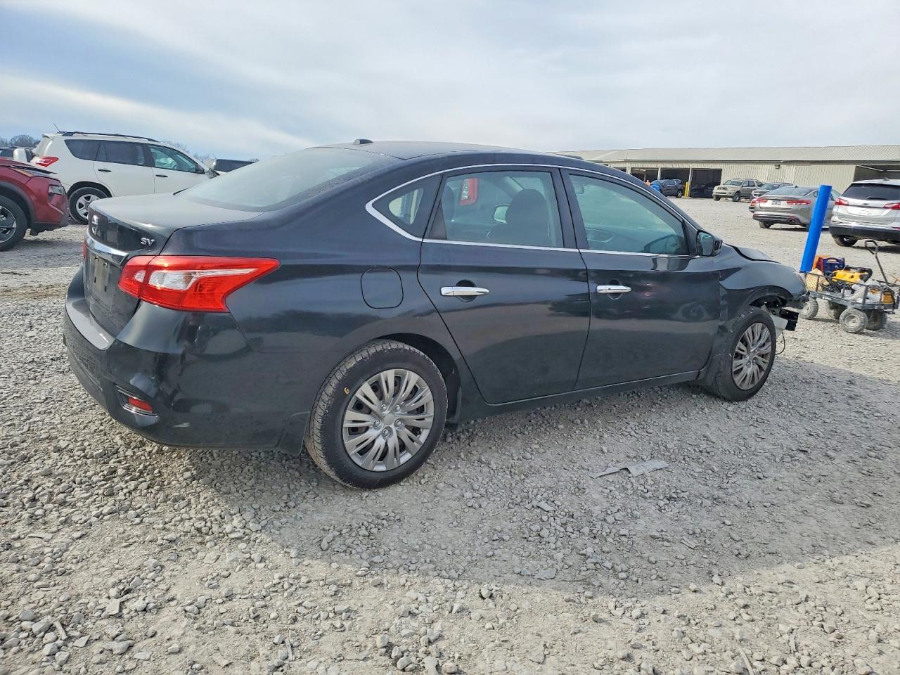 2017 NISSAN SENTRA S photo 5