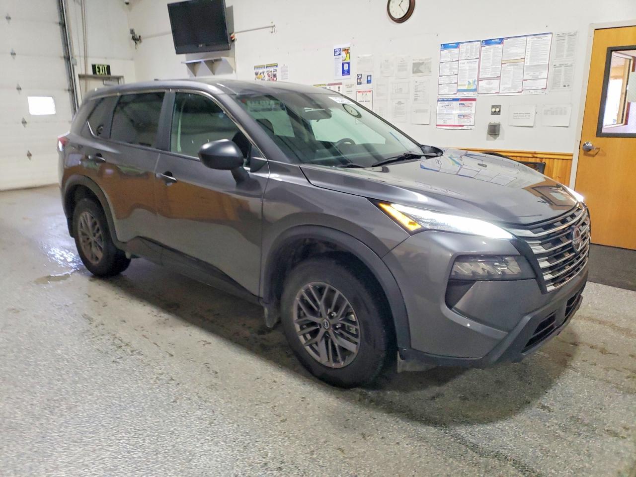 2024 NISSAN ROGUE S photo 4