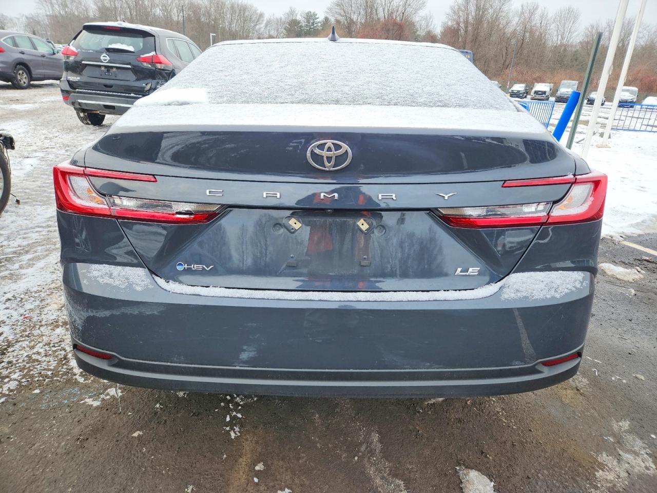 2025 TOYOTA CAMRY LE photo 16