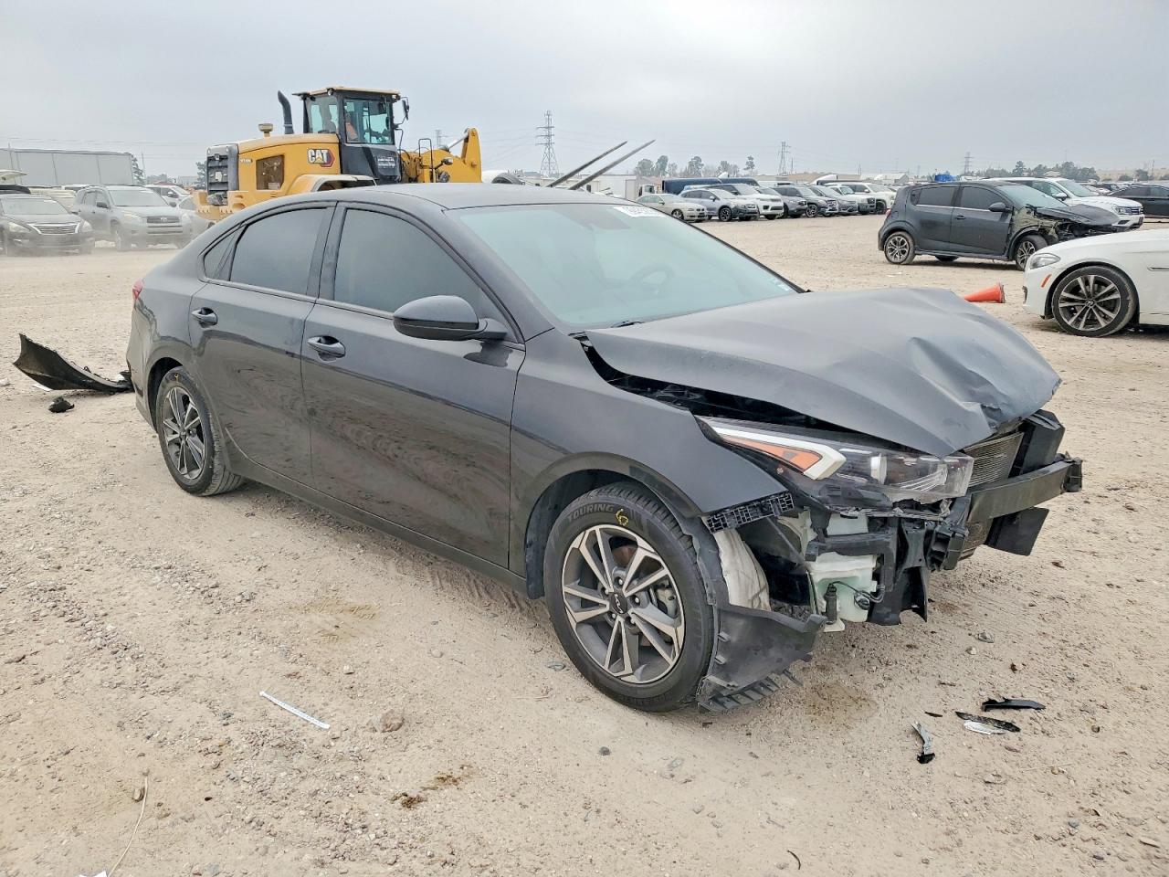2024 KIA FORTE LX photo 4