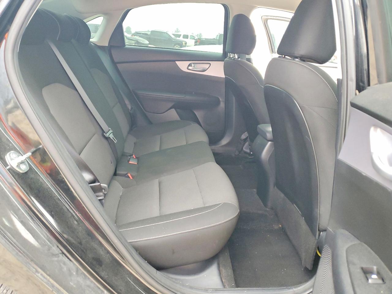 2024 KIA FORTE LX photo 10