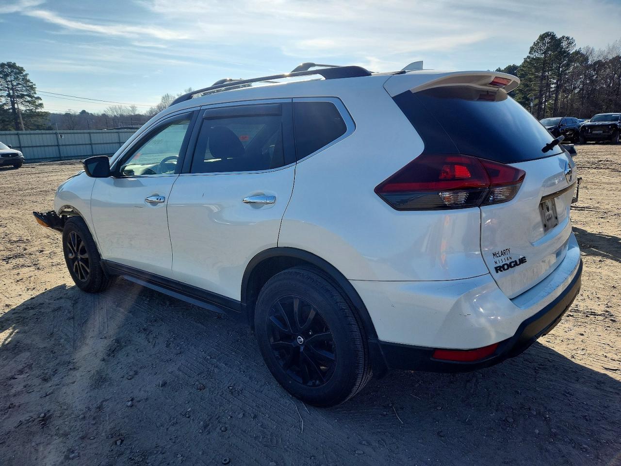 2018 NISSAN ROGUE S photo 2