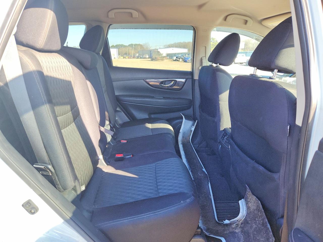 2018 NISSAN ROGUE S photo 10
