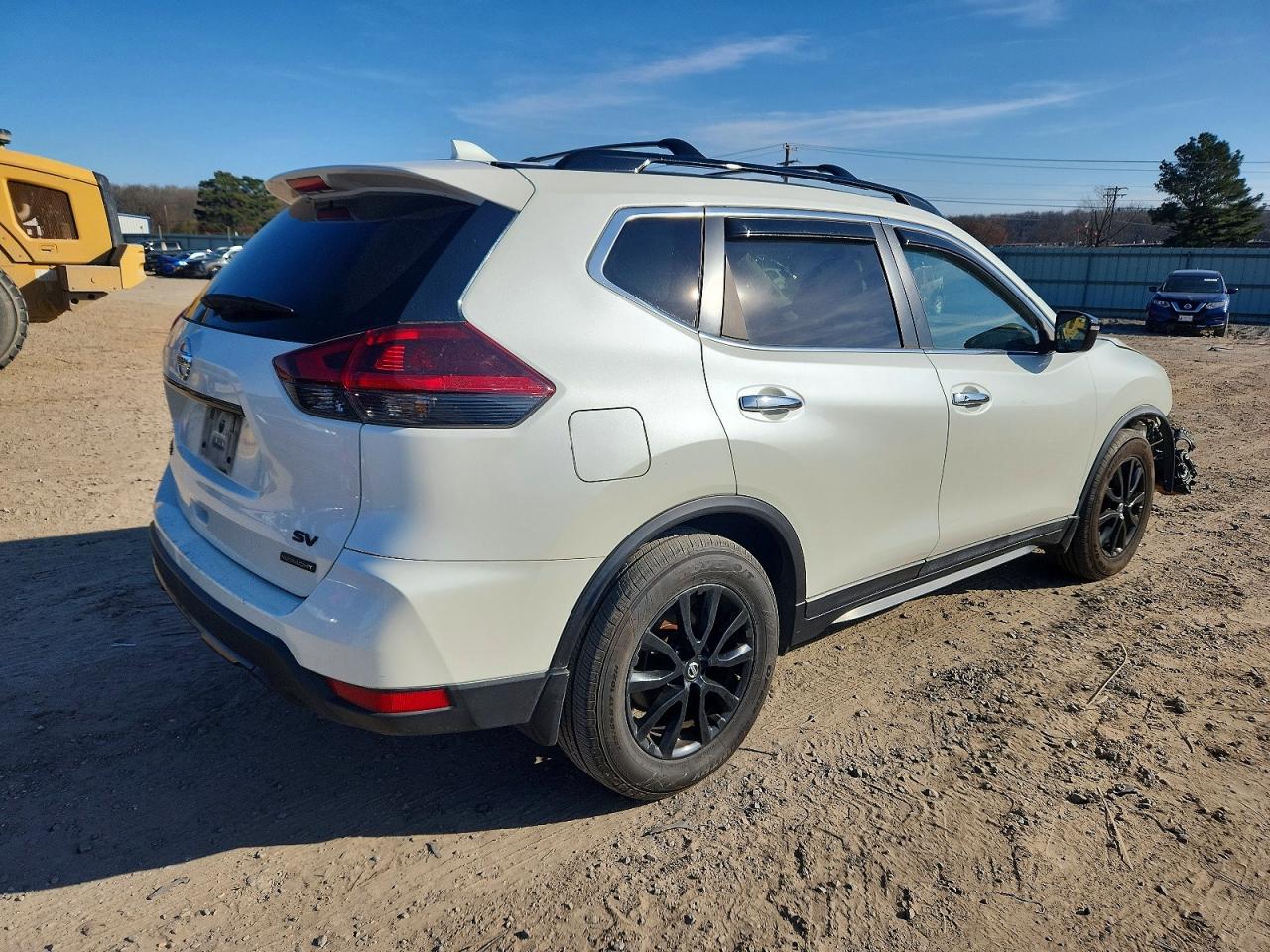 2018 NISSAN ROGUE S photo 3