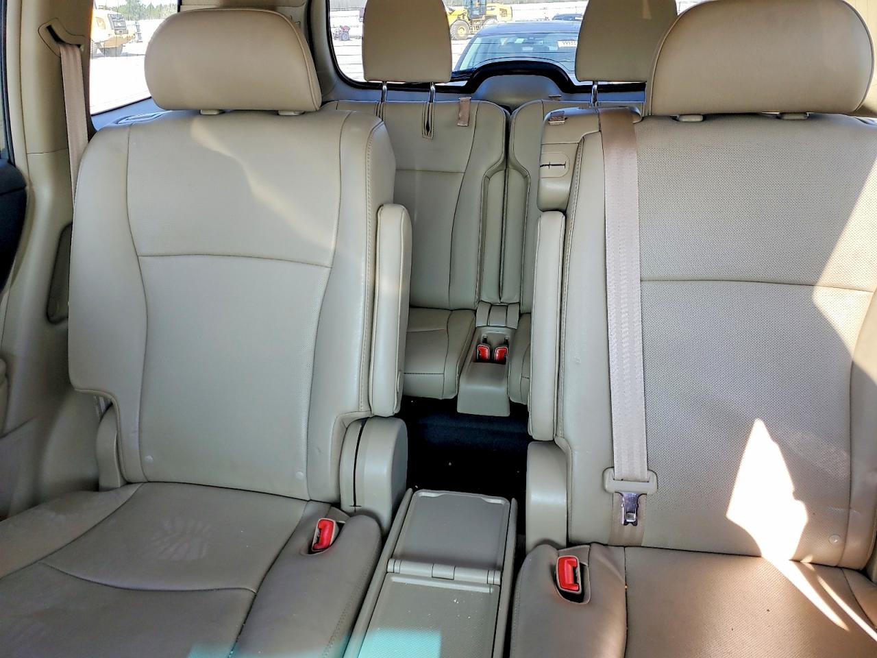 2012 TOYOTA HIGHLANDER LIMITED photo 10