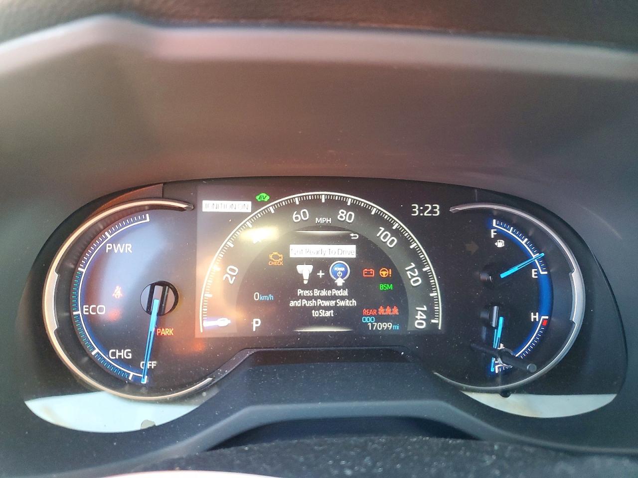 2024 TOYOTA RAV4 SE photo 9