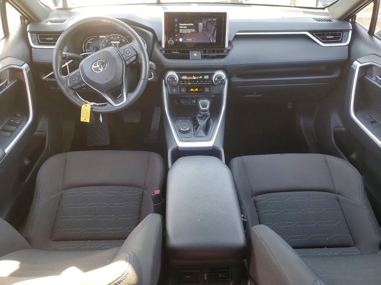 2024 TOYOTA RAV4 SE photo 8