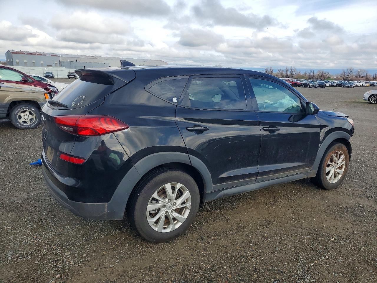 2019 HYUNDAI TUCSON SE photo 3