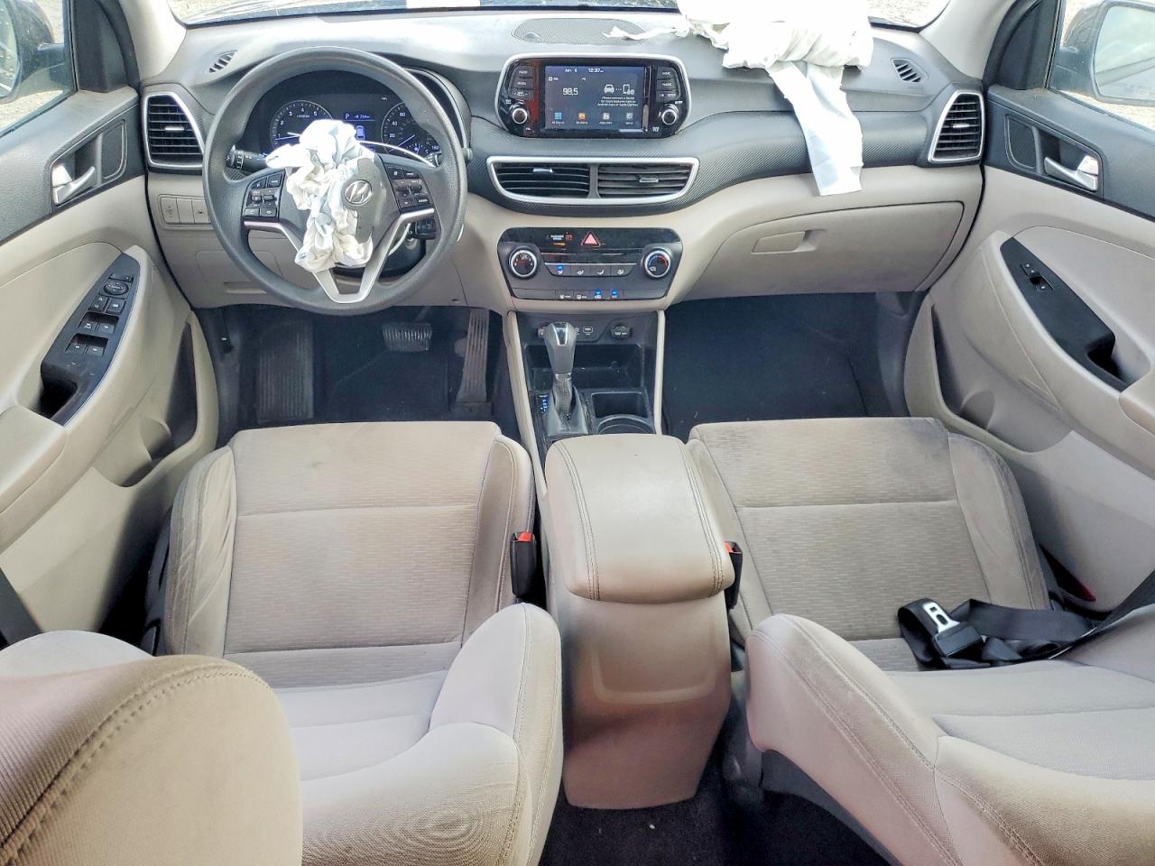 2019 HYUNDAI TUCSON SE photo 8