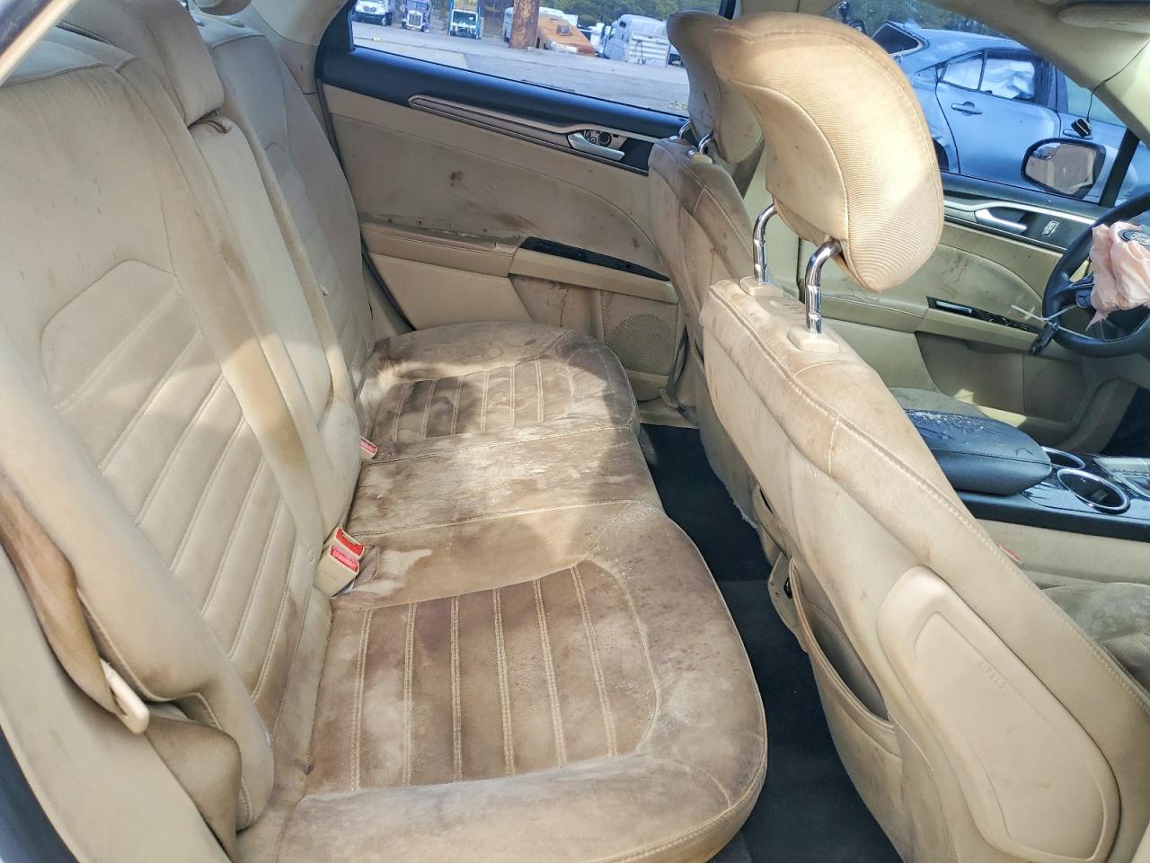 2013 FORD FUSION SE photo 10