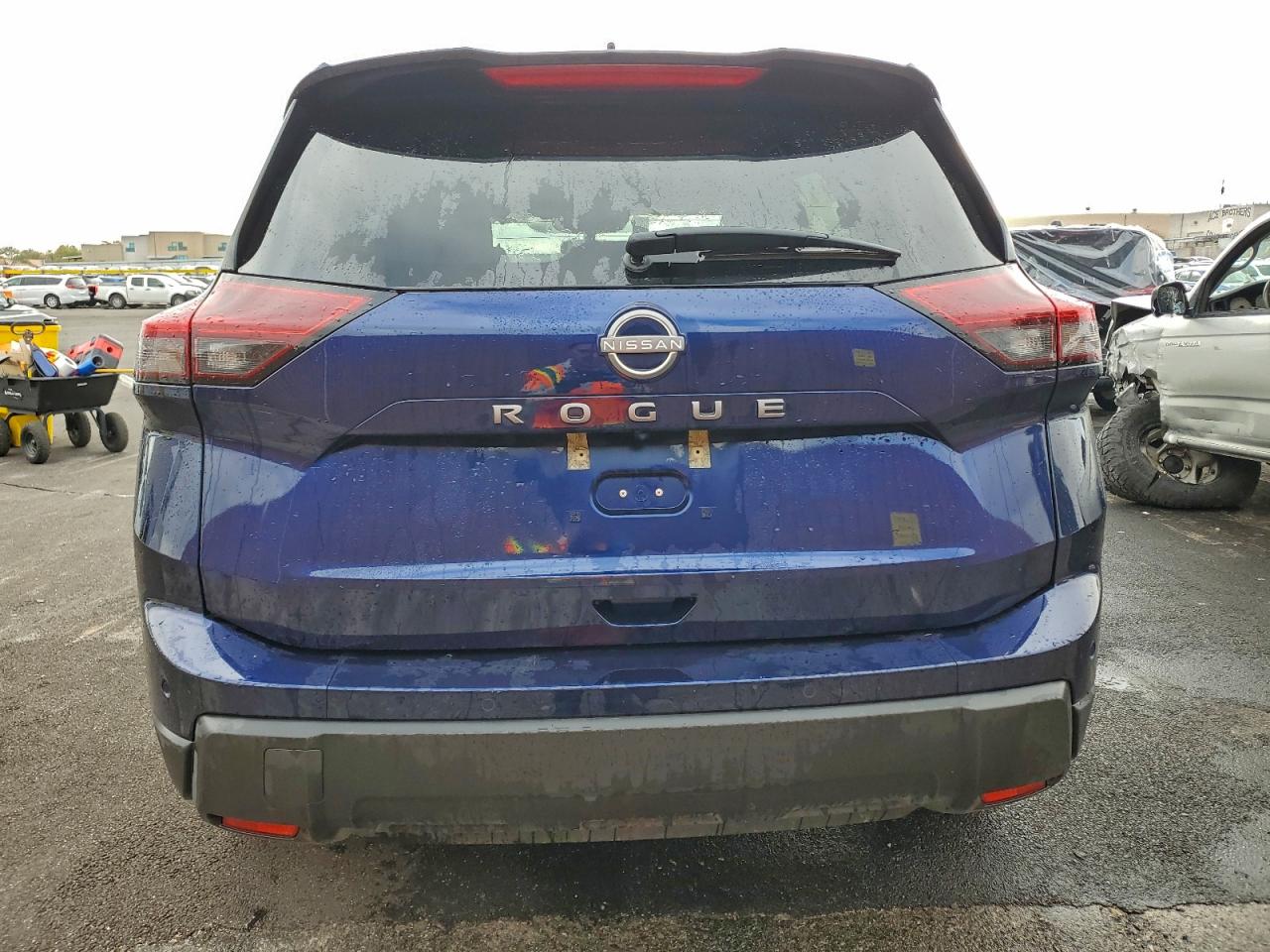 2025 NISSAN ROGUE SV photo 6