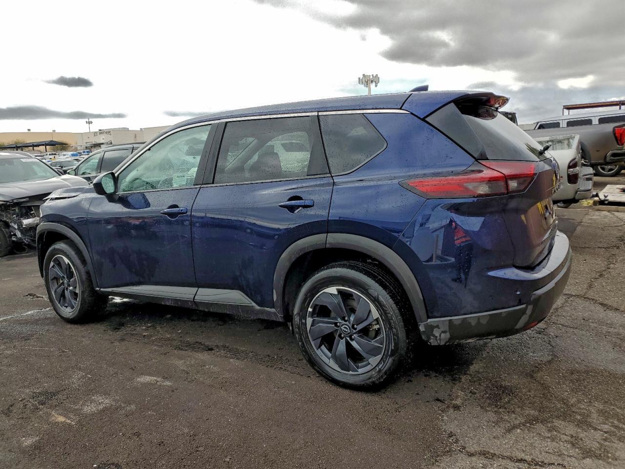 2025 NISSAN ROGUE SV photo 2