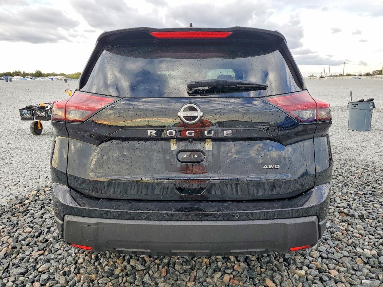 2025 NISSAN ROGUE SV photo 6