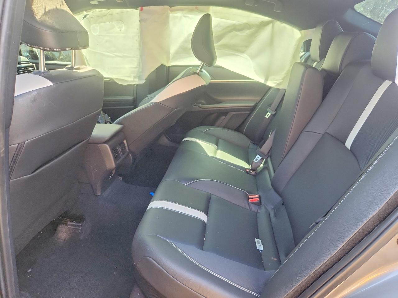 2025 TOYOTA CAMRY SE photo 19