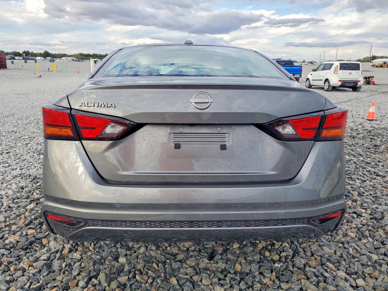 2025 NISSAN ALTIMA SV photo 6