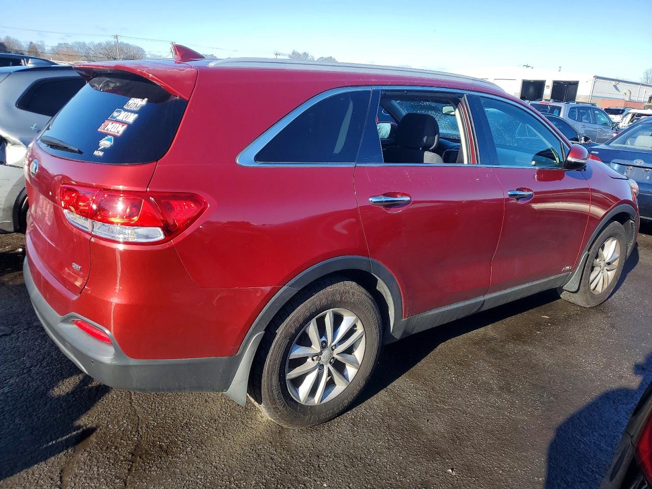2016 KIA SORENTO LX photo 3