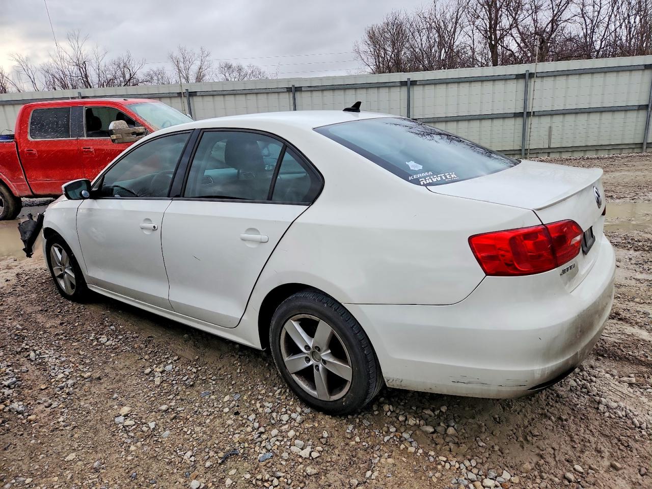 2012 VOLKSWAGEN JETTA TDI photo 2