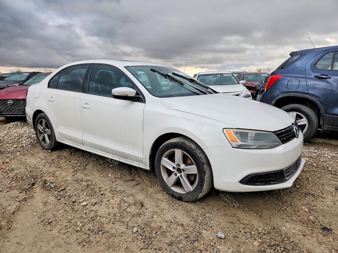 2012 VOLKSWAGEN JETTA TDI photo 4