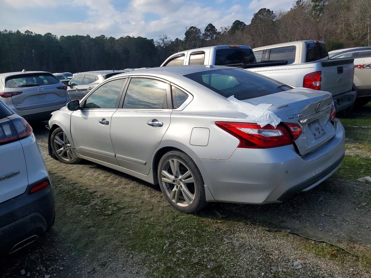 2017 NISSAN ALTIMA 3.5SL photo 2