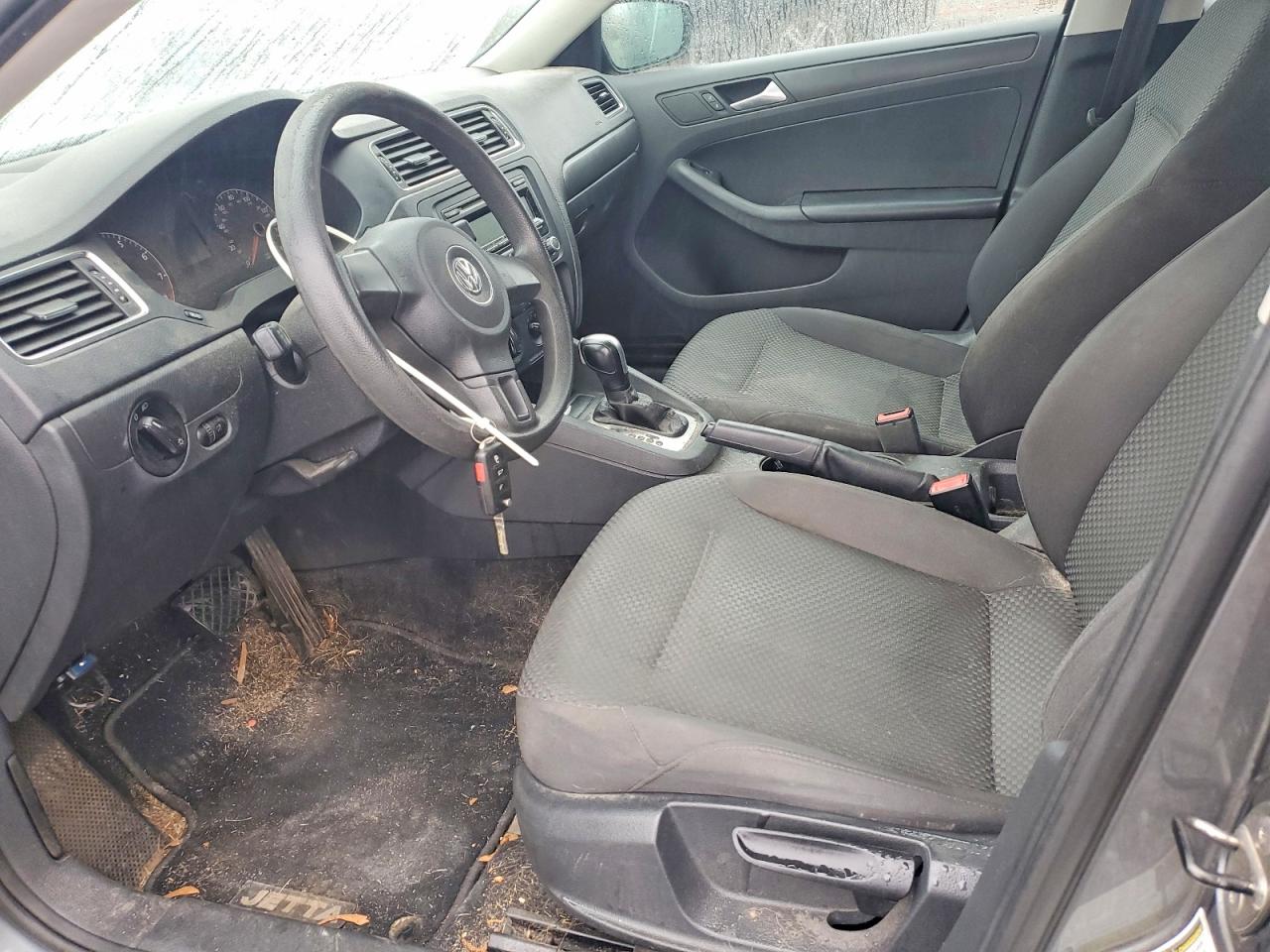 2013 VOLKSWAGEN JETTA BASE photo 13