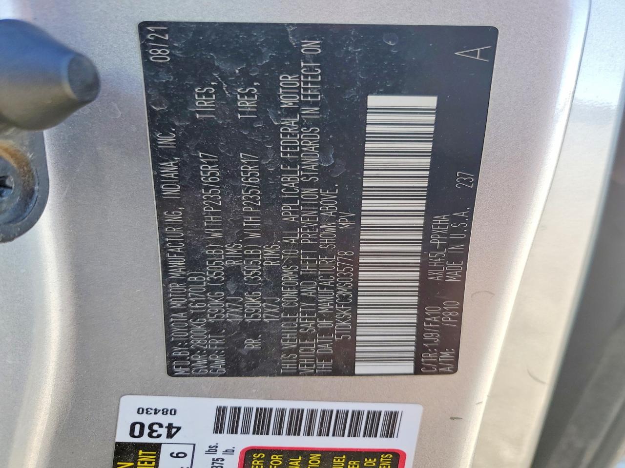 2021 TOYOTA SIENNA LE photo 13