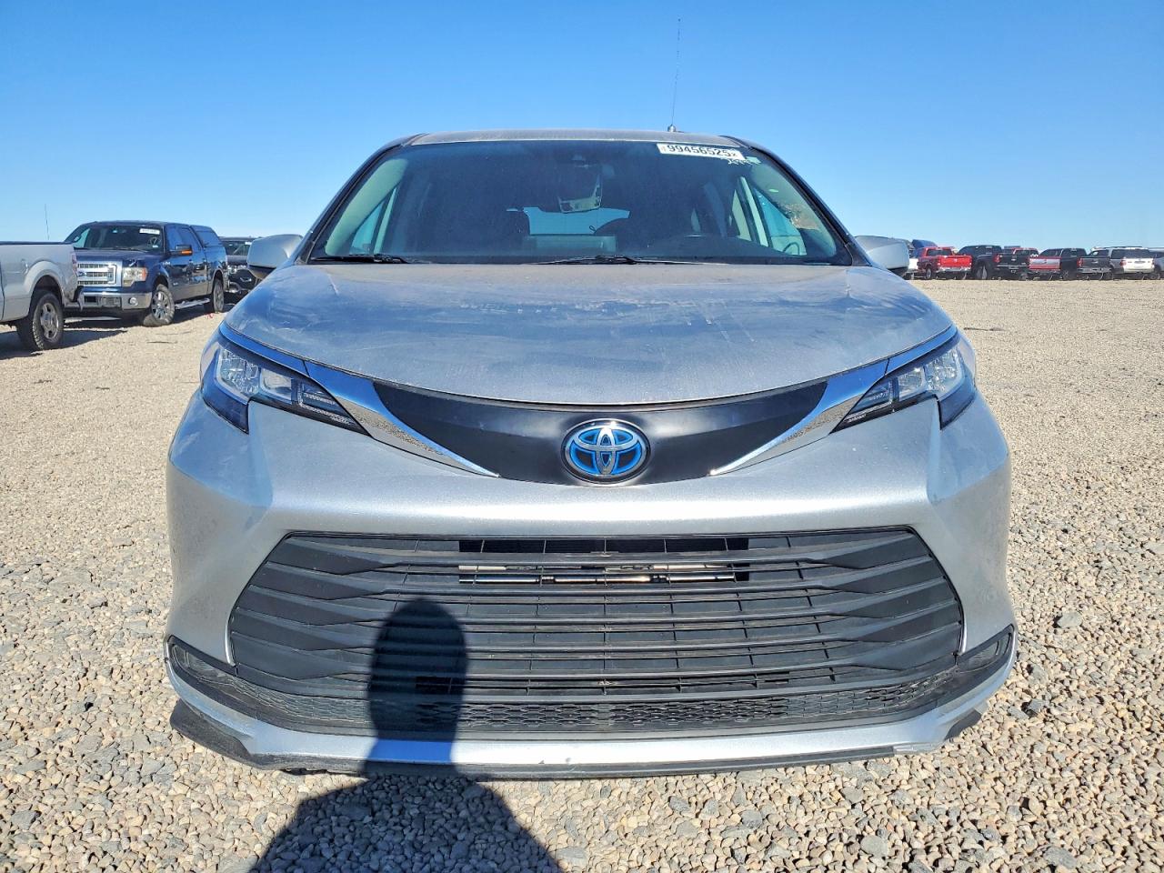 2021 TOYOTA SIENNA LE photo 5