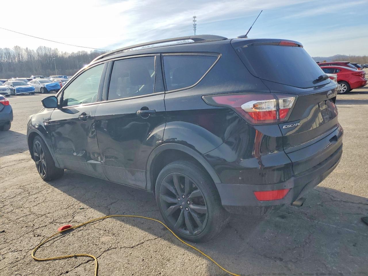 2017 FORD ESCAPE TITANIUM photo 2