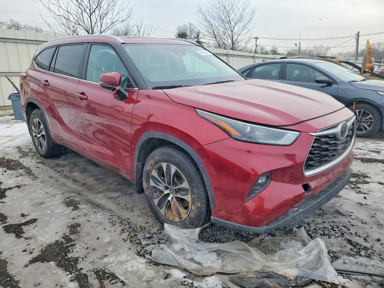 2024 TOYOTA HIGHLANDER LE photo 4