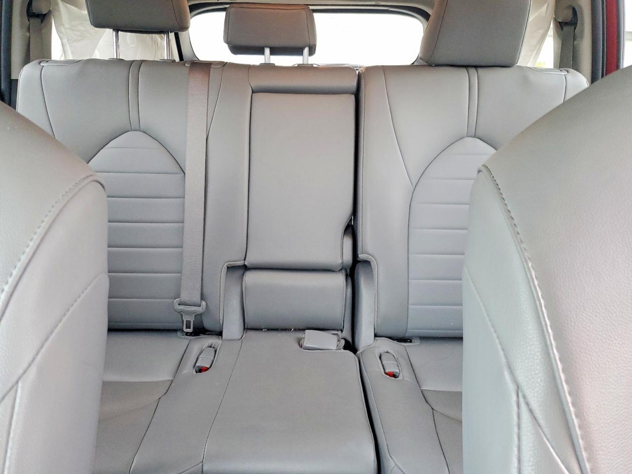 2024 TOYOTA HIGHLANDER LE photo 10