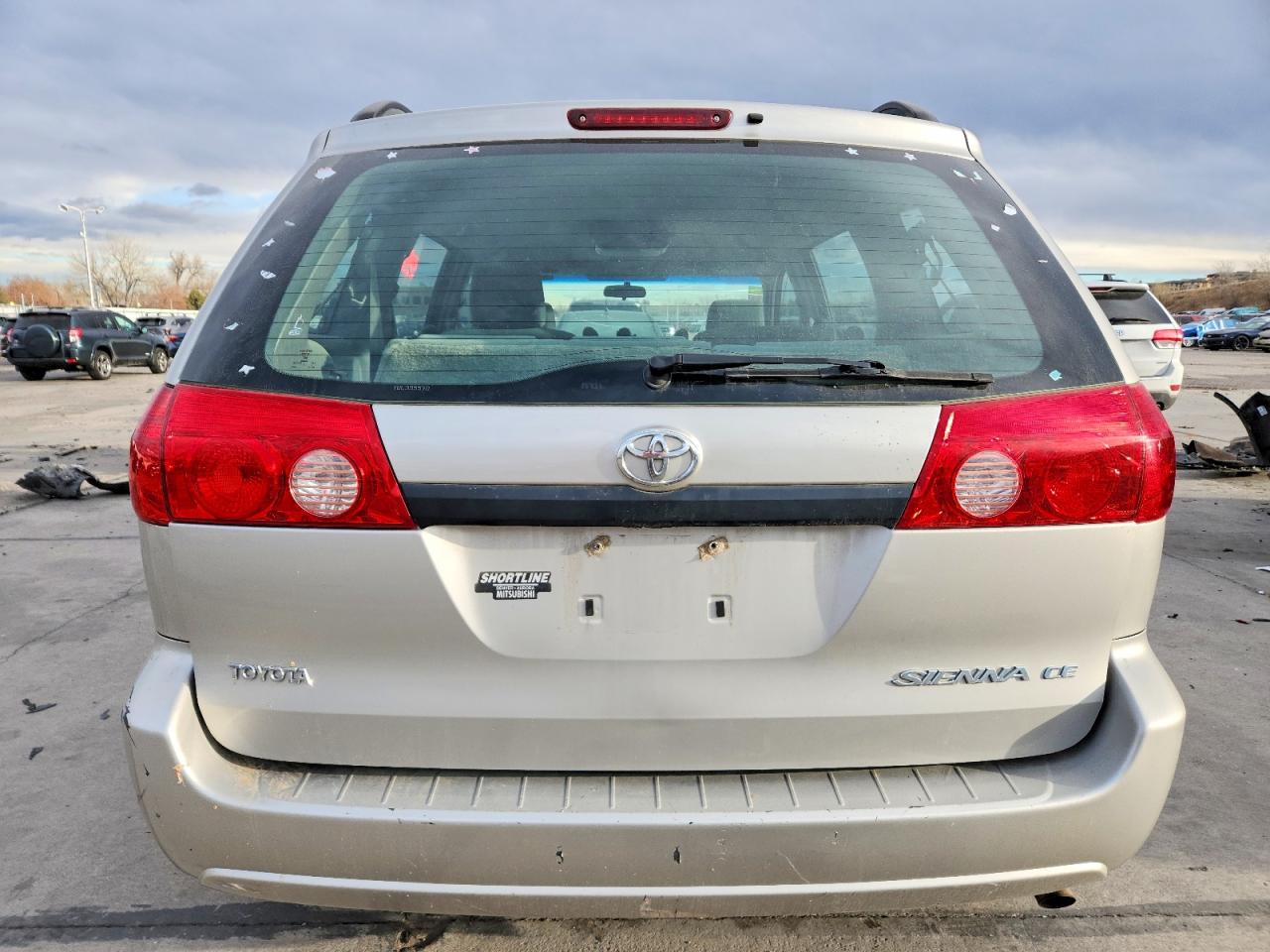 2008 TOYOTA SIENNA CE photo 6
