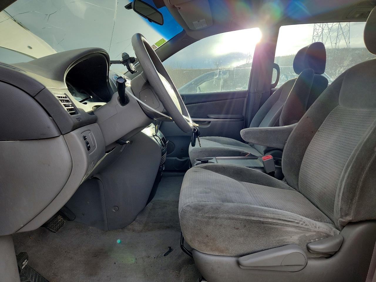 2008 TOYOTA SIENNA CE photo 7