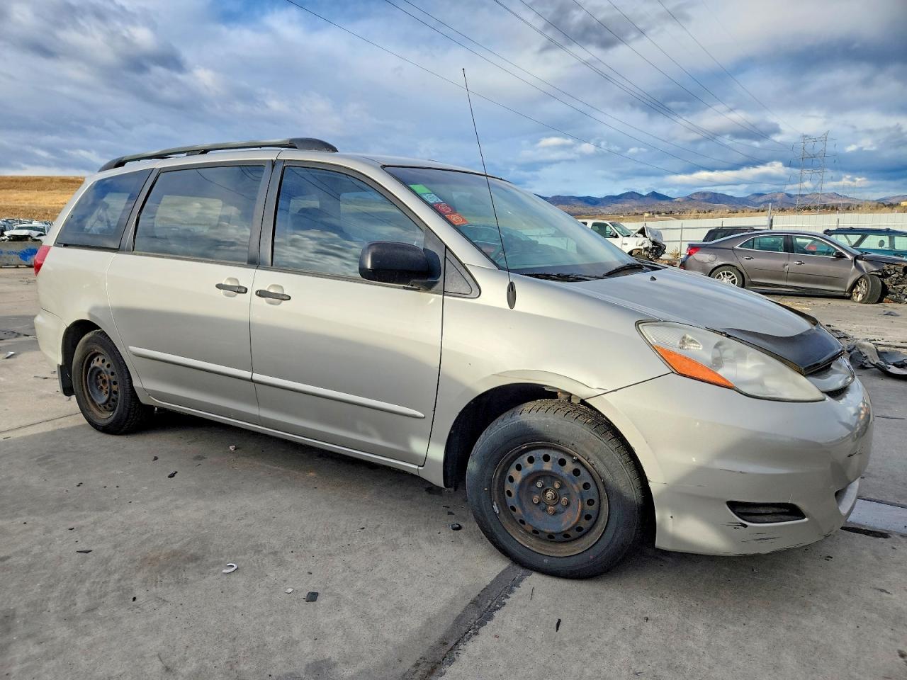 2008 TOYOTA SIENNA CE photo 4