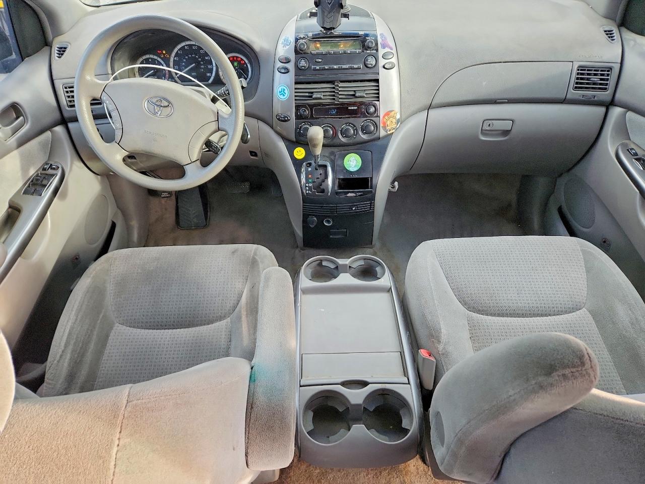 2008 TOYOTA SIENNA CE photo 8