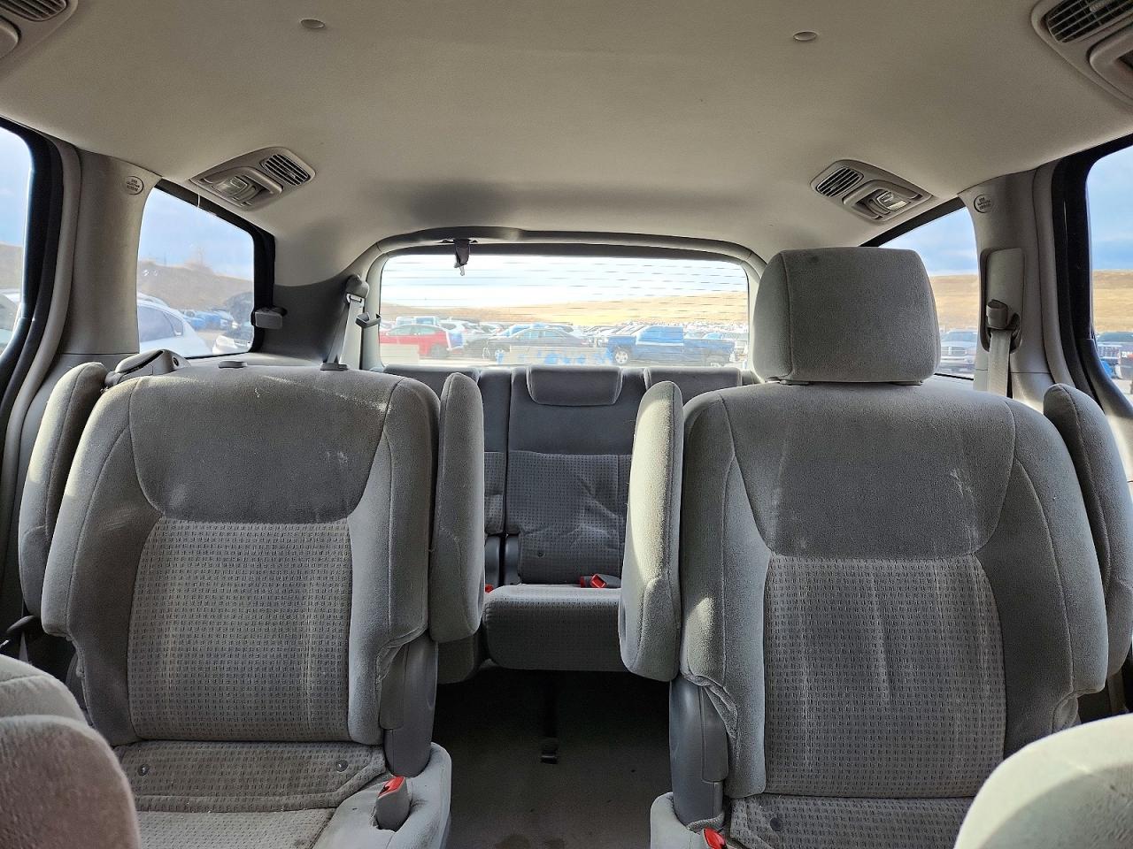 2008 TOYOTA SIENNA CE photo 10